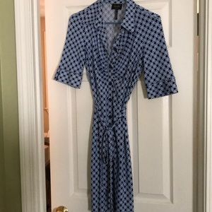 Laundry size six dress
